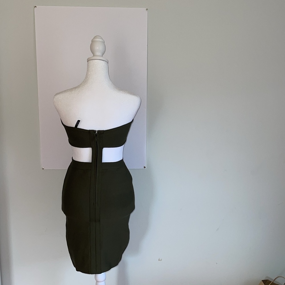 Tic Toc Size S NWT olive green  bandage dress - Picture 2 of 6